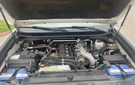 Toyota Land Cruiser Prado 150 рестайлинг 2, 2015 год, 3 700 000 рублей, 5 фотография