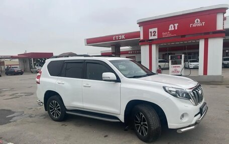 Toyota Land Cruiser Prado 150 рестайлинг 2, 2015 год, 3 700 000 рублей, 3 фотография
