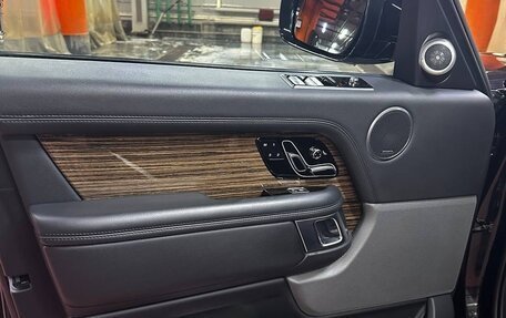 Land Rover Range Rover IV рестайлинг, 2018 год, 7 500 000 рублей, 8 фотография