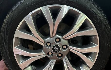 Land Rover Range Rover IV рестайлинг, 2018 год, 7 500 000 рублей, 18 фотография