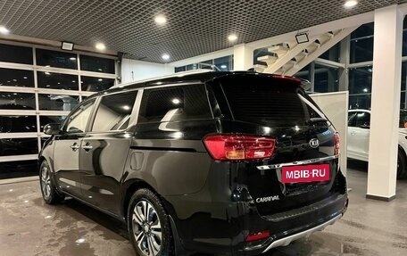 KIA Carnival III, 2019 год, 2 850 000 рублей, 5 фотография