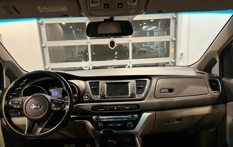 KIA Carnival III, 2019 год, 2 850 000 рублей, 9 фотография