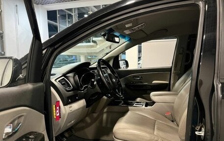 KIA Carnival III, 2019 год, 2 850 000 рублей, 13 фотография