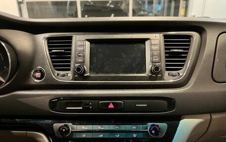 KIA Carnival III, 2019 год, 2 850 000 рублей, 14 фотография