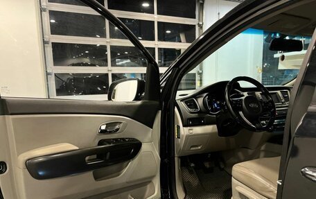 KIA Carnival III, 2019 год, 2 850 000 рублей, 17 фотография