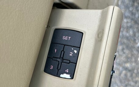 Audi A8, 2005 год, 470 000 рублей, 25 фотография