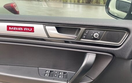 Volkswagen Touareg III, 2013 год, 1 800 000 рублей, 12 фотография