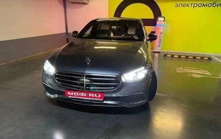 Mercedes-Benz E-Класс, 2020 год, 5 300 000 рублей, 1 фотография