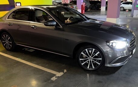 Mercedes-Benz E-Класс, 2020 год, 5 300 000 рублей, 2 фотография