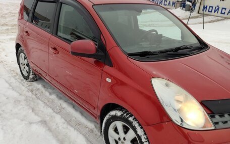 Nissan Note II рестайлинг, 2007 год, 700 000 рублей, 2 фотография