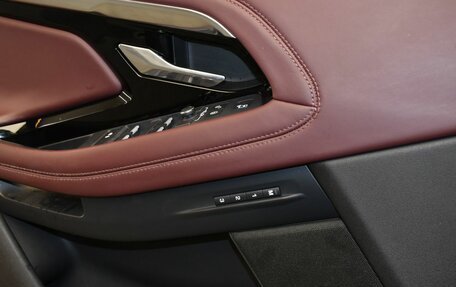 Land Rover Range Rover Evoque II, 2019 год, 3 999 000 рублей, 20 фотография