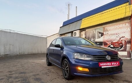 Volkswagen Polo VI (EU Market), 2018 год, 1 200 000 рублей, 2 фотография