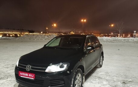 Volkswagen Touareg III, 2012 год, 1 550 000 рублей, 2 фотография