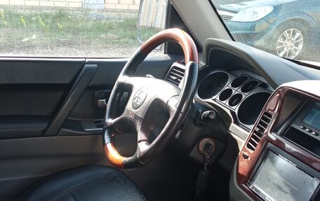 Mitsubishi Pajero III рестайлинг, 2005 год, 1 120 000 рублей, 19 фотография