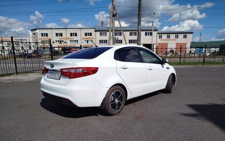 KIA Rio III рестайлинг, 2015 год, 745 000 рублей, 3 фотография