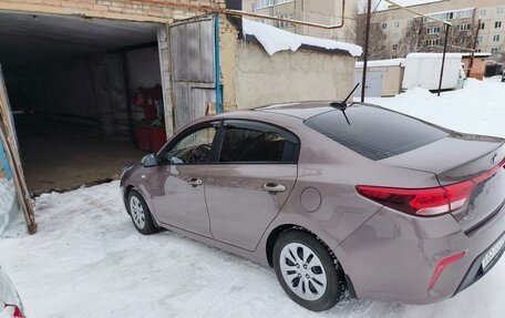 KIA Rio IV, 2019 год, 1 380 000 рублей, 2 фотография