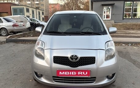 Toyota Yaris III рестайлинг, 2008 год, 550 000 рублей, 1 фотография