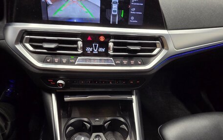 BMW 3 серия, 2019 год, 3 770 000 рублей, 11 фотография