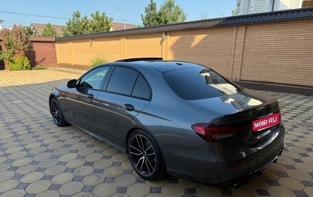 Mercedes-Benz E-Класс, 2018 год, 3 550 000 рублей, 6 фотография