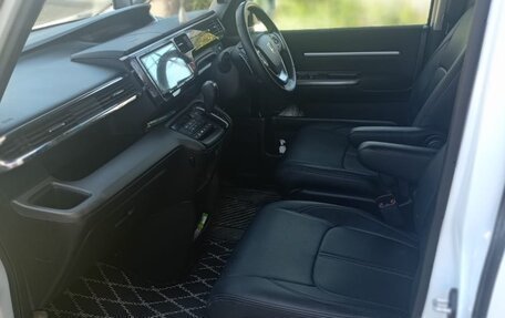 Honda Stepwgn IV, 2021 год, 2 890 000 рублей, 5 фотография