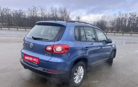 Volkswagen Tiguan I, 2011 год, 935 000 рублей, 11 фотография