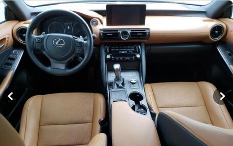 Lexus IS III, 2023 год, 2 800 000 рублей, 9 фотография