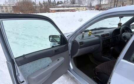 Toyota Starlet, 1999 год, 300 000 рублей, 12 фотография