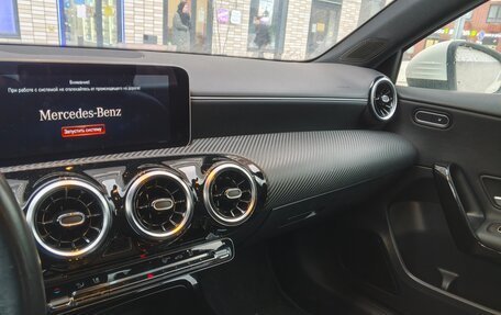 Mercedes-Benz A-Класс, 2019 год, 2 950 000 рублей, 5 фотография