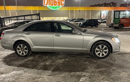 Mercedes-Benz S-Класс, 2005 год, 995 000 рублей, 4 фотография