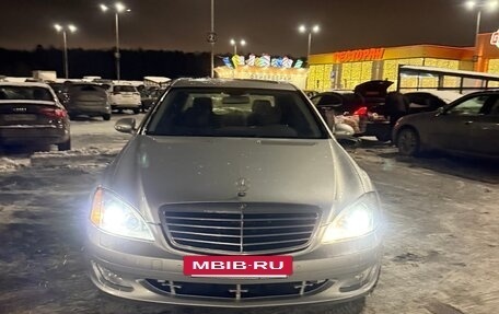 Mercedes-Benz S-Класс, 2005 год, 995 000 рублей, 3 фотография
