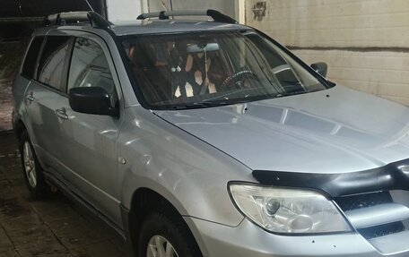 Mitsubishi Outlander III рестайлинг 3, 2008 год, 850 000 рублей, 4 фотография