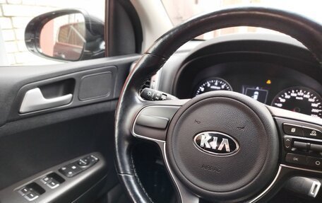 KIA Sportage IV рестайлинг, 2016 год, 1 800 000 рублей, 9 фотография