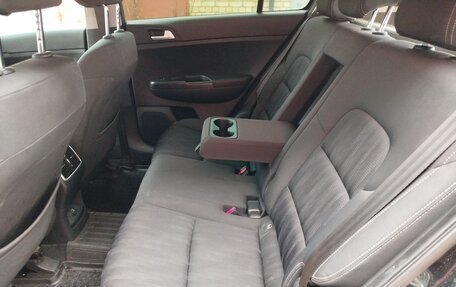 KIA Sportage IV рестайлинг, 2016 год, 1 800 000 рублей, 14 фотография