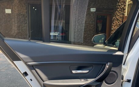 BMW 3 серия, 2017 год, 1 850 000 рублей, 13 фотография