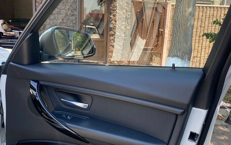 BMW 3 серия, 2017 год, 1 850 000 рублей, 21 фотография