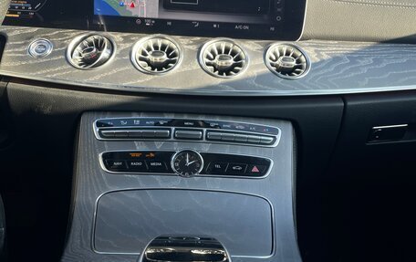 Mercedes-Benz CLS, 2018 год, 5 330 000 рублей, 13 фотография