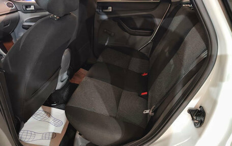 Ford Focus II рестайлинг, 2011 год, 650 000 рублей, 16 фотография