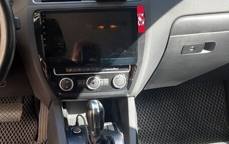 Volkswagen Jetta VI, 2014 год, 960 000 рублей, 8 фотография