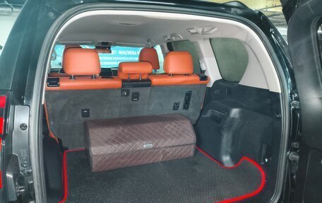 Toyota Land Cruiser Prado 150 рестайлинг 2, 2022 год, 6 999 000 рублей, 10 фотография