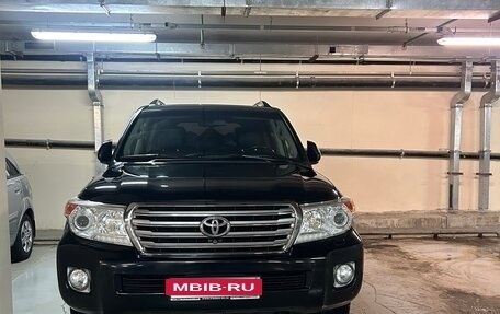 Toyota Land Cruiser 200, 2015 год, 5 100 000 рублей, 1 фотография