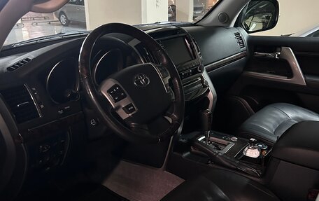 Toyota Land Cruiser 200, 2015 год, 5 100 000 рублей, 8 фотография