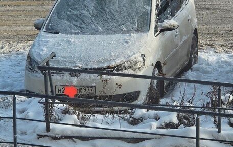 Volkswagen Touran III, 2012 год, 1 060 000 рублей, 3 фотография