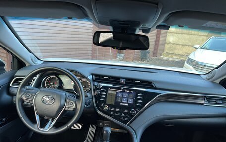 Toyota Camry, 2020 год, 4 500 000 рублей, 11 фотография