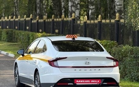 Hyundai Sonata VIII, 2021 год, 2 190 000 рублей, 2 фотография
