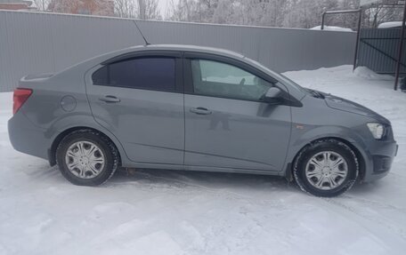 Chevrolet Aveo III, 2013 год, 590 000 рублей, 4 фотография