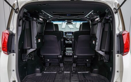 Toyota Alphard III, 2020 год, 4 340 000 рублей, 24 фотография