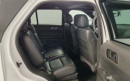 Ford Explorer VI, 2013 год, 1 400 000 рублей, 19 фотография