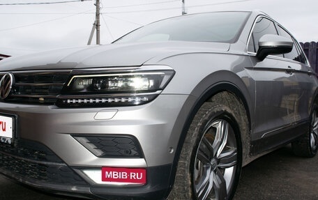 Volkswagen Tiguan II, 2017 год, 2 950 000 рублей, 3 фотография