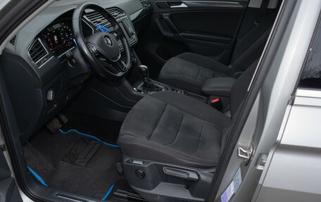 Volkswagen Tiguan II, 2017 год, 2 950 000 рублей, 13 фотография