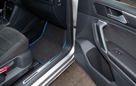 Volkswagen Tiguan II, 2017 год, 2 950 000 рублей, 18 фотография